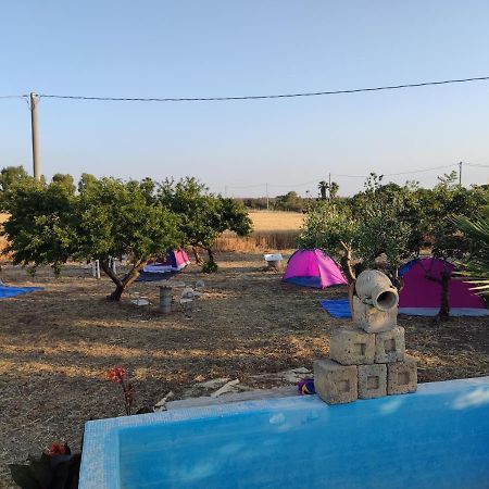 Aree Tende Presso La Casa In Campagna Di Ottavia Ξενοδοχείο Alezio Εξωτερικό φωτογραφία