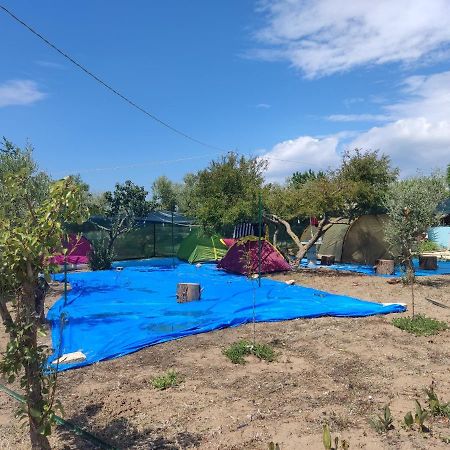 Aree Tende Presso La Casa In Campagna Di Ottavia Ξενοδοχείο Alezio Εξωτερικό φωτογραφία